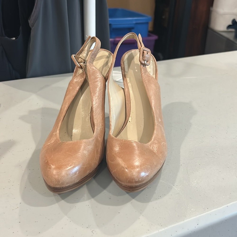 Nine West Tan Slingback Platform Heels - Picture 2 of 3
